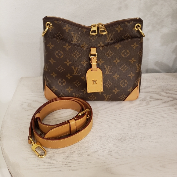 Authentic Louis Vuitton Odeon PM - Picture 1 of 17